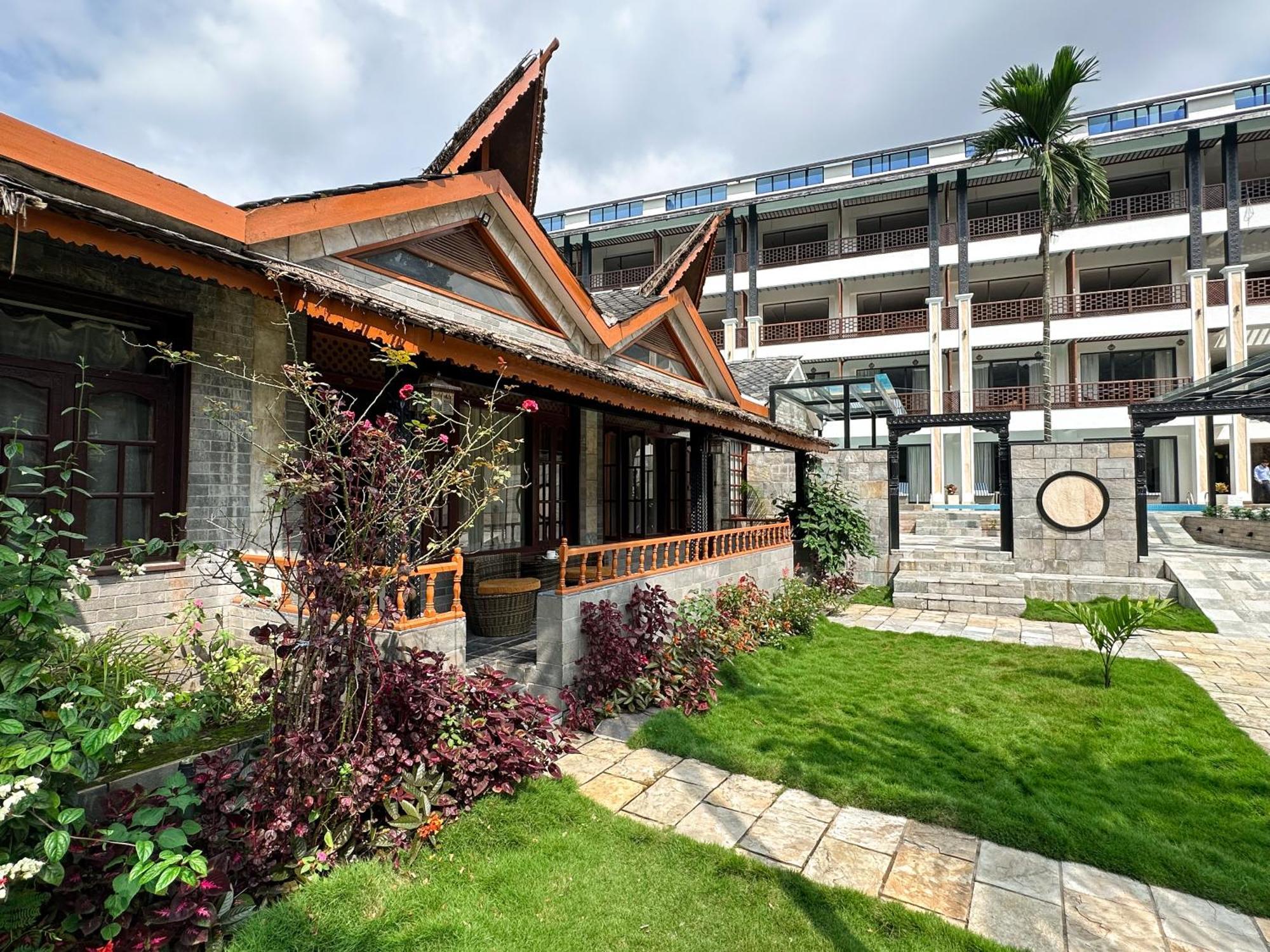 Lake View Resort Pokhara Esterno foto