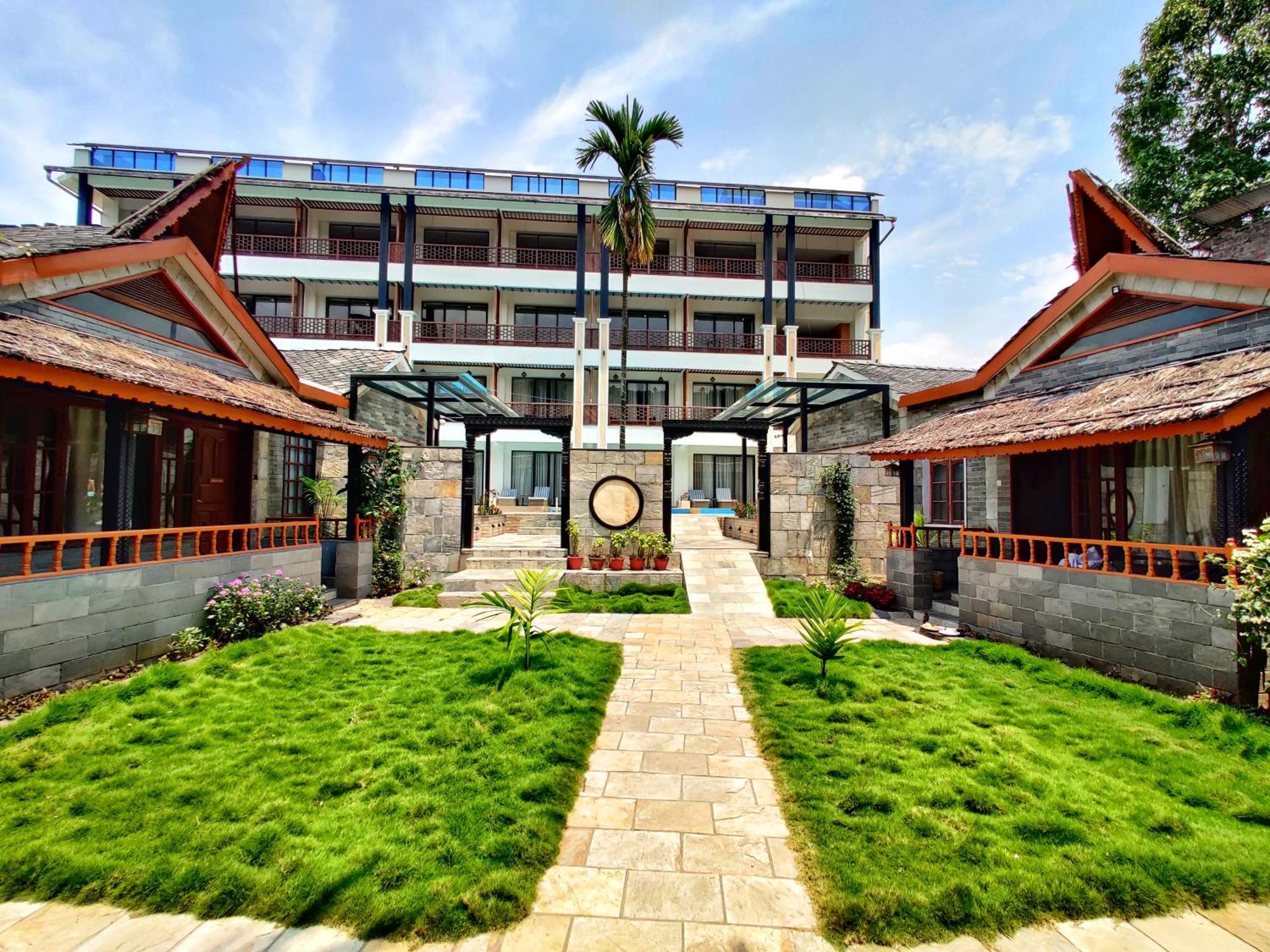 Lake View Resort Pokhara Esterno foto