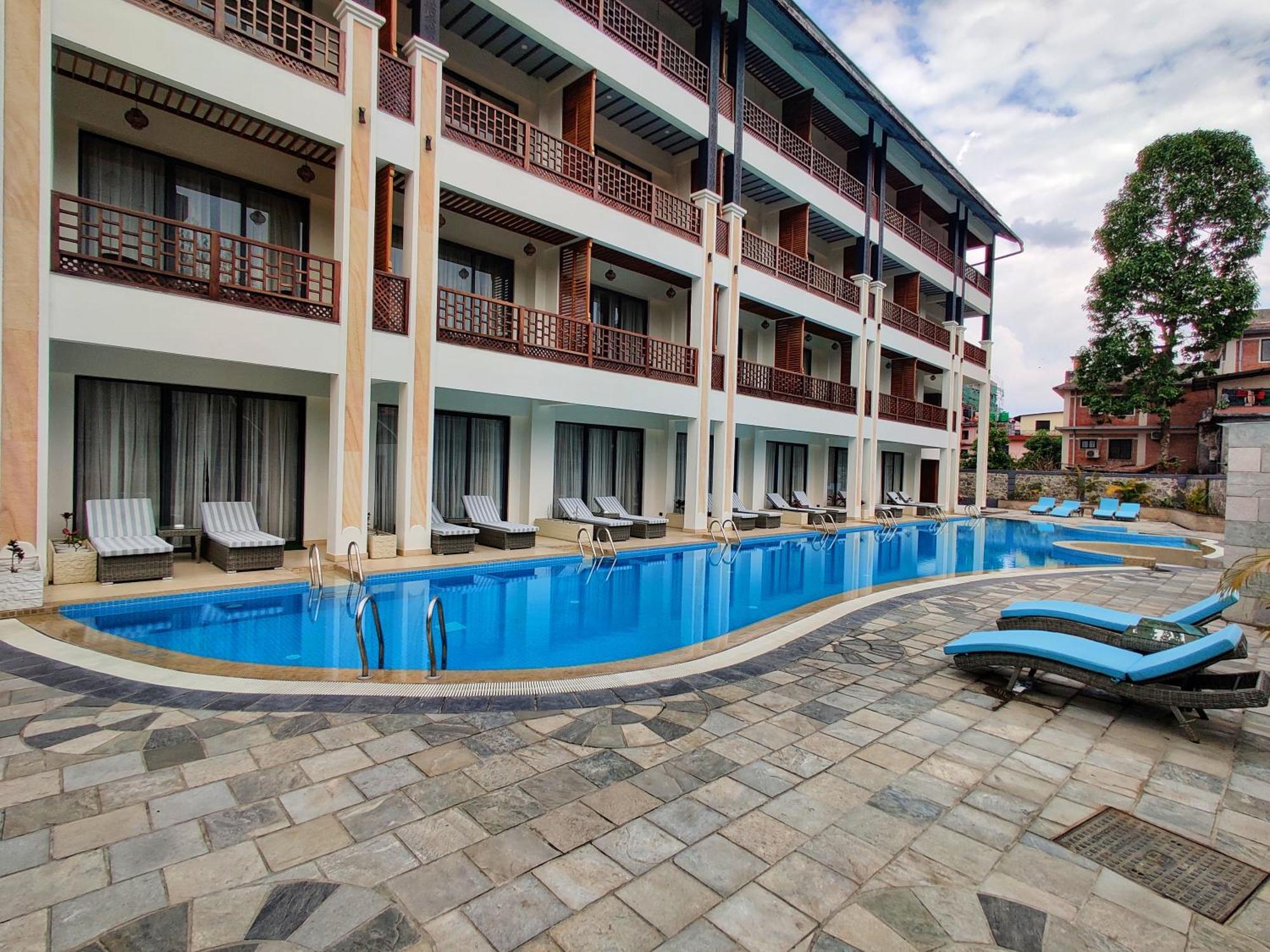 Lake View Resort Pokhara Esterno foto